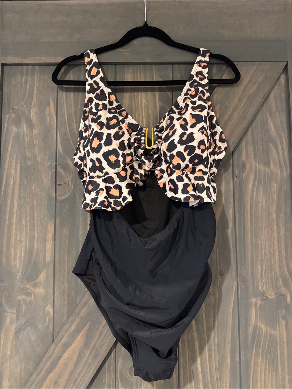 NWT Women’s B2PRITY Leopard Print Ruffle One-Piece Swimsuit in Black and Tan